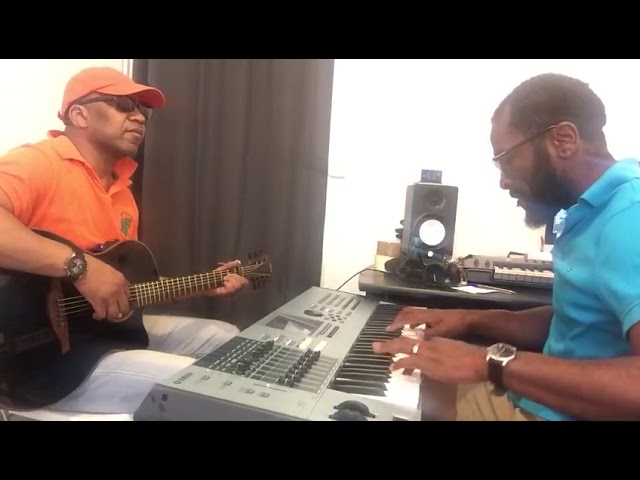 YouTube에서 Jean Claude Mbimbe Kamando #Mulema#(La mélodie) 보기 YouTube에서 Jean Claude Mbimbe Kamando #Mulema#(La mélodie) 보기