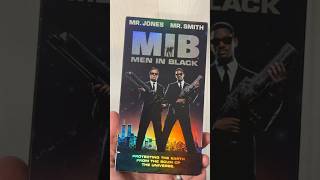1/12 scale MIB and VHS! #shorts #vhs #90skid #toycollector #actionfigures #meninblack
Been pairing VHS copies of movies I love with the figures I have that represent them. Its been a fun little sidequest for collecting. 1/12 scale MIB and VHS! #shorts #vhs #90skid #toycollector #actionfigures #meninblack