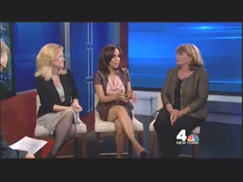 Lynne White - SUPER HOT NUDE LEGS! Power Panel 5/16/12 New York Nightly