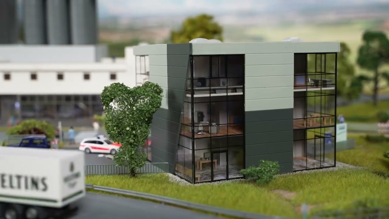 Faller 130156 - Office building Video - YouTube