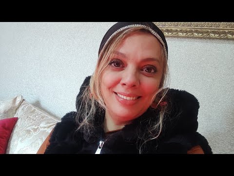 كل يراك بعيونه فانظري الى نفسك بعيونك