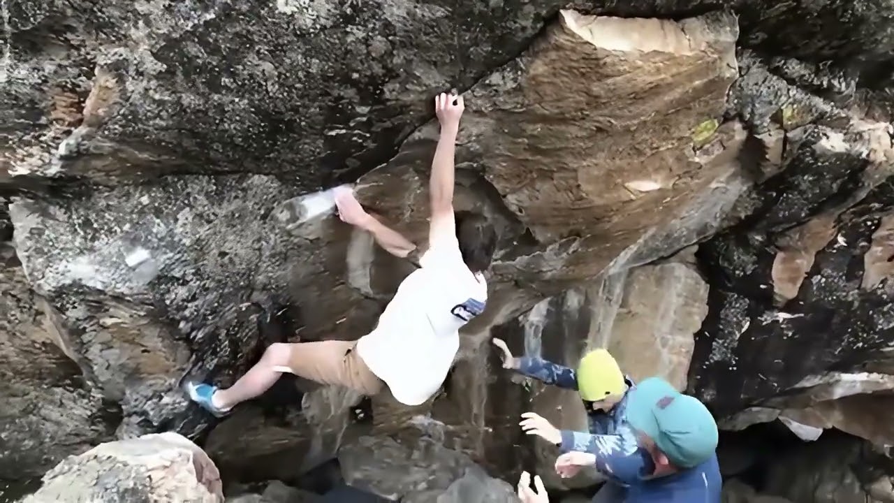 Dihedral with an Undercling, V12. Poudre Canyon