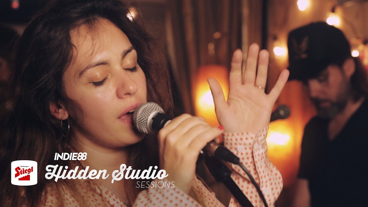 Broken Social Scene - "Stay Happy" (Stiegl Hidden Studio Sessions)