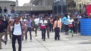 UWI Flash Mob (FM Krew)