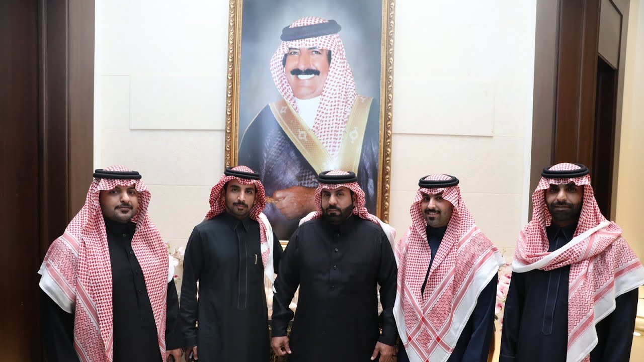 الشيخ الوليد بن فهد بن قروش يقيم مادبة عشاء على شرف الدكتور عبدالعزيز بن فهد العنقري بمدينة #الرياض