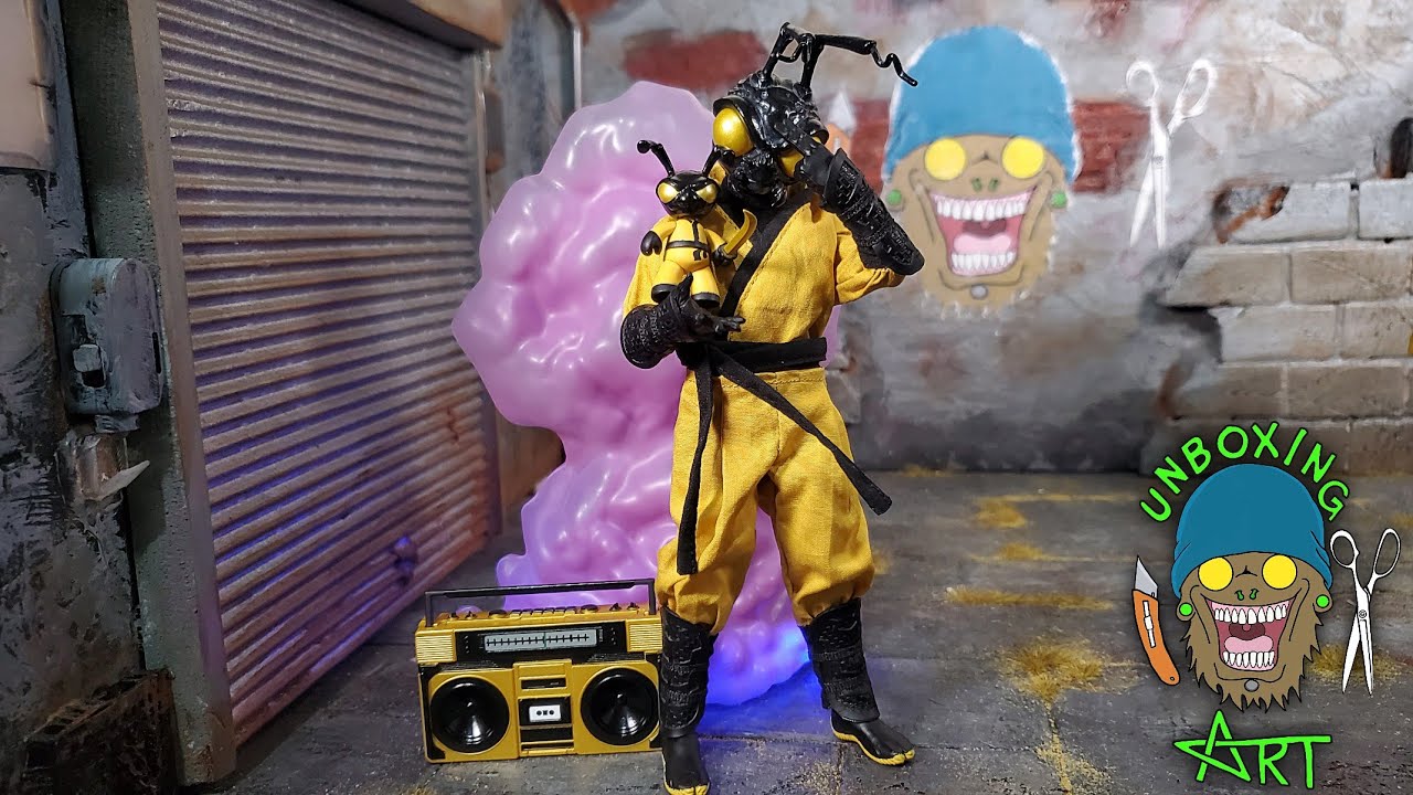 MEZCO Clan of The Golden Dragon Gomez Unboxing and Review