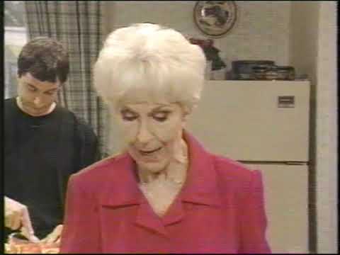 Maman Chérie Comédie Québécoise Janine Sutto Martin Drainville Et Rémy Girard 1997 1998 