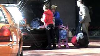 Jamie Lynn, Casey and Maddie leave Britney' hotel in New Orleans (09/03/04) Jamie Lynn, Casey and Maddie leave Britney' hotel in New Orleans (09/03/04)