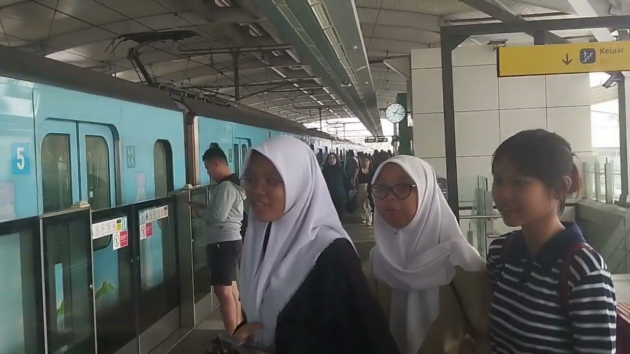 Stasiun MRT Lebak Bulus Yang sudah menjadi favoritku 