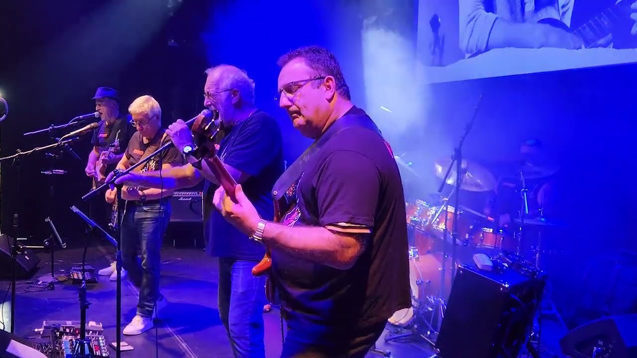 Artefact joue "Superstition" reprise jeff beck / Stevie Wonder