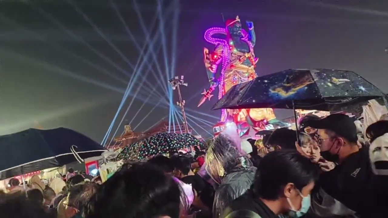 Ep16「埔里麒麟」鹿耳門聖母廟一年一度高空煙火大賞.破萬人推薦.埔里麒麟帶你身歷其境，直播中」的精華片段 (4:01:21 至 4:06:20)