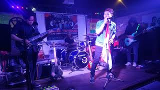 Download lagu D 39 manja Terlalu Pahit cover Slank D 39 manja Terlalu Pahit cover Slank