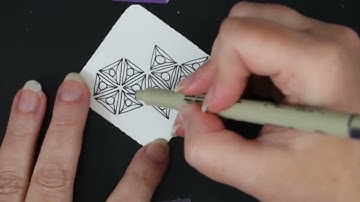 Zentangle Pattern Tripoli on a Bijou Tile