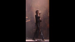 Sombr performing &#39;Back to Friends&#39; live on the #VMAs stage is my favourite thing ever right now!