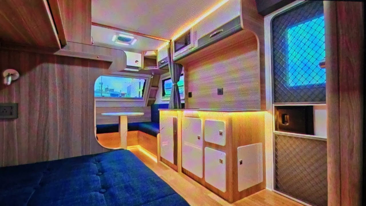 B18全球機器人農地節稅種全球愛玉各農場合作露營區新竹科學園青草湖風景區湖光美景秘境露營區旗艦店規劃各種高級露營車租售特斯拉太陽能屋農地租售溫室鋼構組合屋代辦銀行貸款分期租賃李載榮0935030030