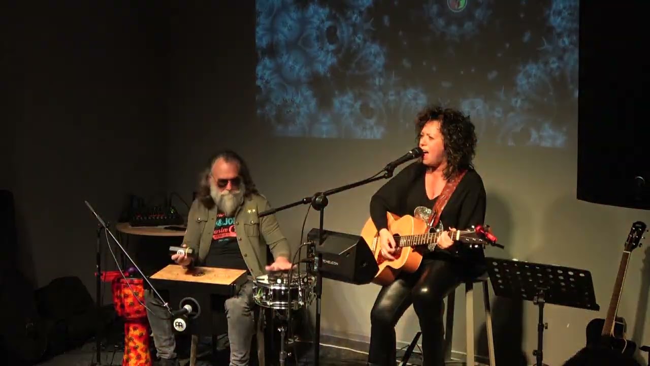 Claudia Serdan și Marius Keseri ,   Frunze