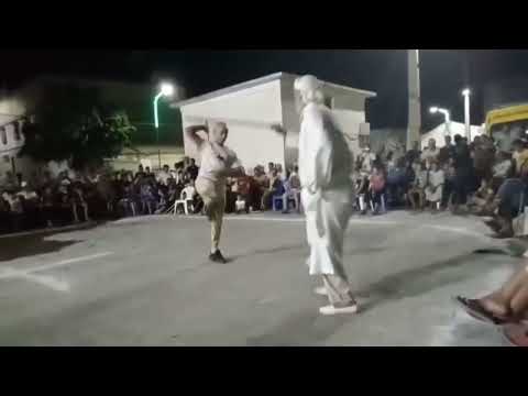 العصا التقليدية مع الشيخ عبدالقادر رمضاني و مجموعة من الشيوخ حفل البرج معسكر   