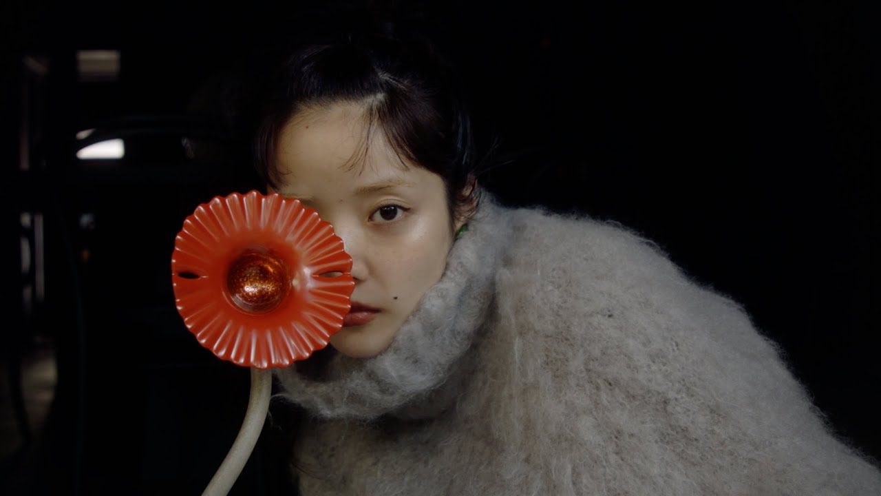 GINZA 9月号「あいみょん、北陸へ」 富山、金沢にて工芸と出合う - YouTube