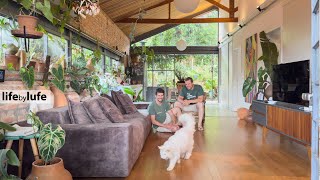 A CASA MAIS CHEIA DE PLANTAS QUE JÁ TE MOSTREI - PARECE CASA DE VÓ, MAS É UM GALPÃO ABERTO FENOMENAL