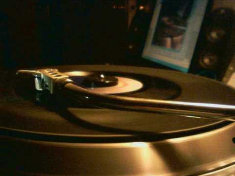 Willie Hutch - Slick.wmv