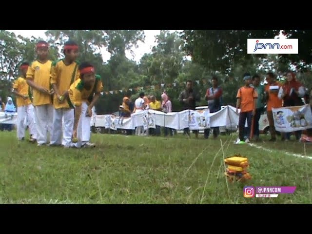 Tinggalkan Gadget, Siswa Sekolah di Jakarta Timur Pilih Permainan Tradisional