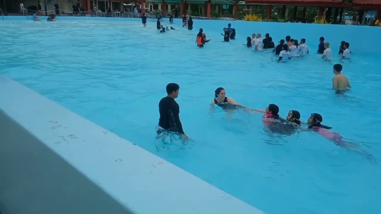 how enjoyable wave pool experience