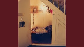 OTRA NOCHE SIN DORMIR - Mora