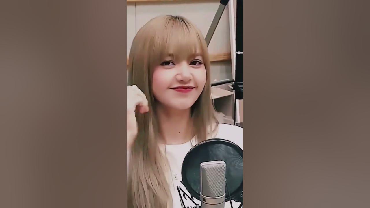 Lisa cute expression and dance of the song dududu🥰😍😍😍😍😍😍🥰🥰🥰🥰||BLACK ...