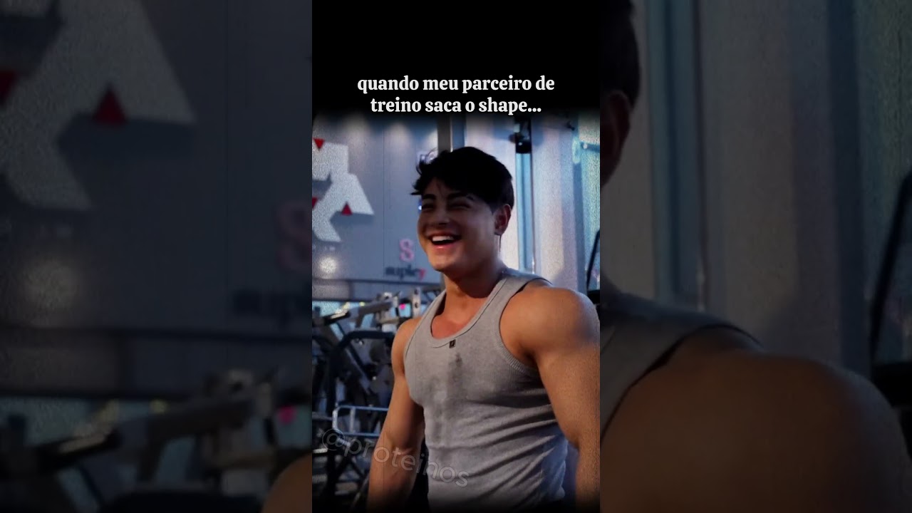 colocar a blusa de novo... 