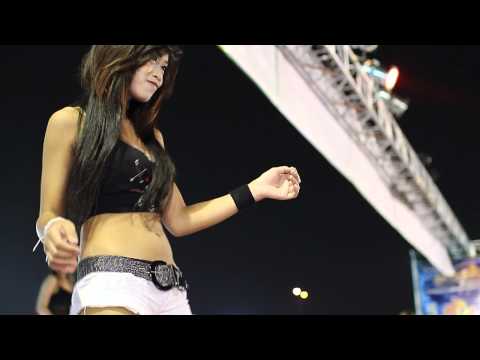 Bangkok Motor Show 2010 - Sexy Gogo/coyote dancer girl