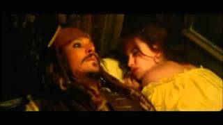 Jack Sparrow sneaks in Angelica's bed los piratas del caribe 4