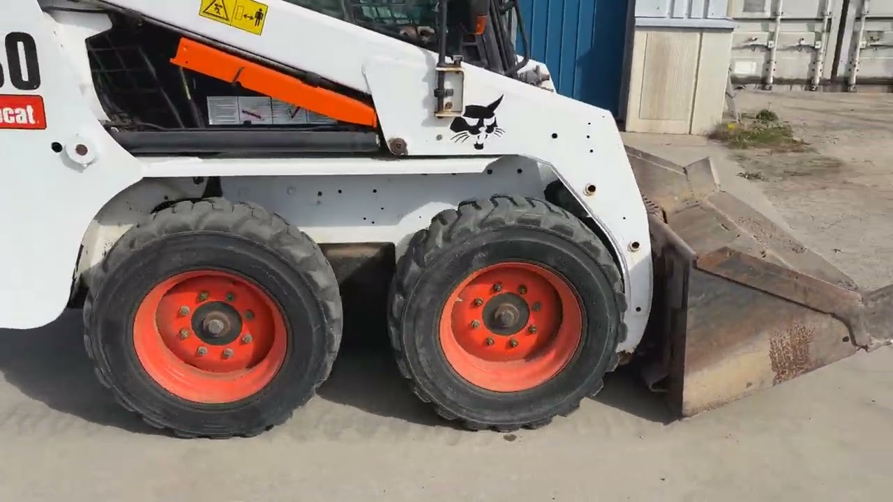 Kompaktlastare Bobcat S130 - 2 Redskap - 969 timmar