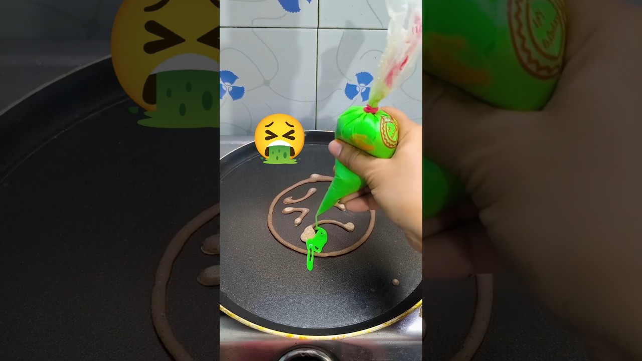 Emoji Pancake🤮  Pancake Art 