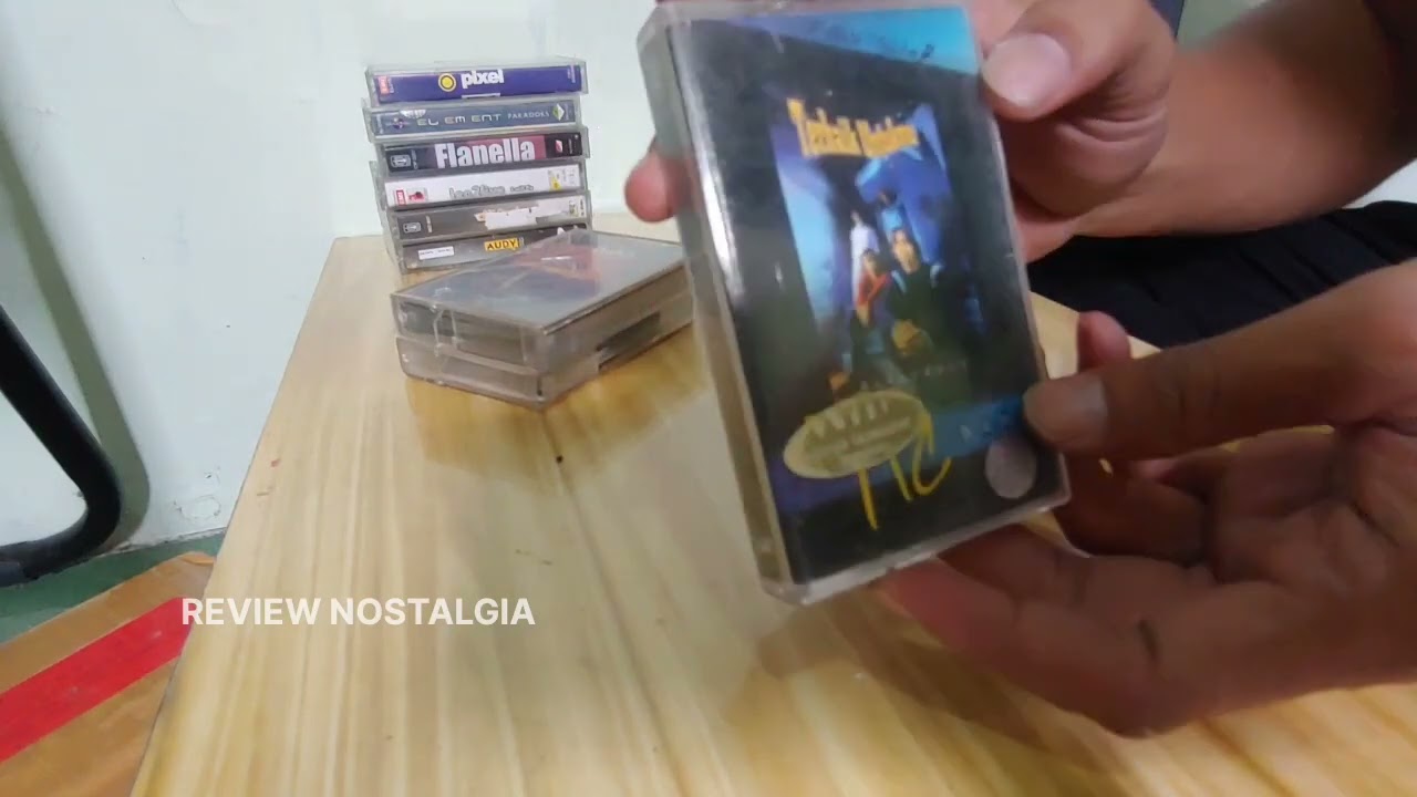 Unboxing Paket Kaset Pita Bekas, Review Kilat Penyanyi Indonesia