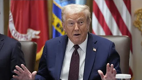 President Trump signs executive order ending more federal union protections