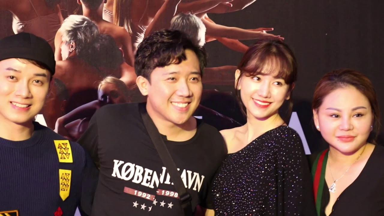 Hari Won đánh son môi cho Trấn Thành giữa sự kiện đông người, Trúc Nhân, Lê Giang tròn mắt kinh ngạc