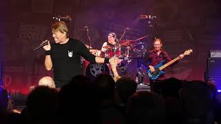 GEORGE THOROGOOD  :  "Born to Be Bad"  -  Pacific Amphitheatre  /  Costa Mesa, CA   (July 28, 2023)