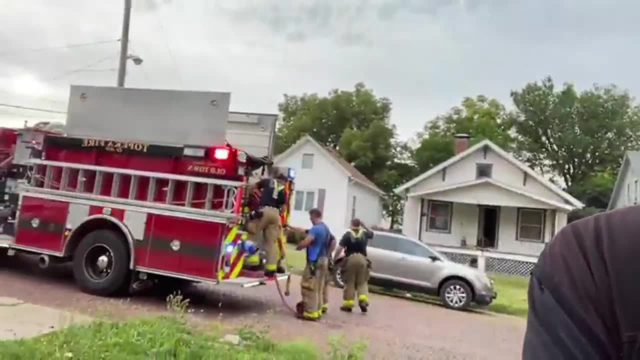 Crews respond to mattress fire near downtown Topeka - YouTube