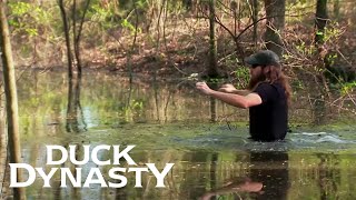 Duck Dynasty: Jase and Willie Cross a "Raging" River(Season 6, Episode 7) | A&E