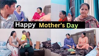 Bhabhi ne mothers day pr di sabko chocolate #trending #vlog #mothersday #happymothersday