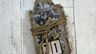 Tim Holtz / Halloween Journal Flip Through