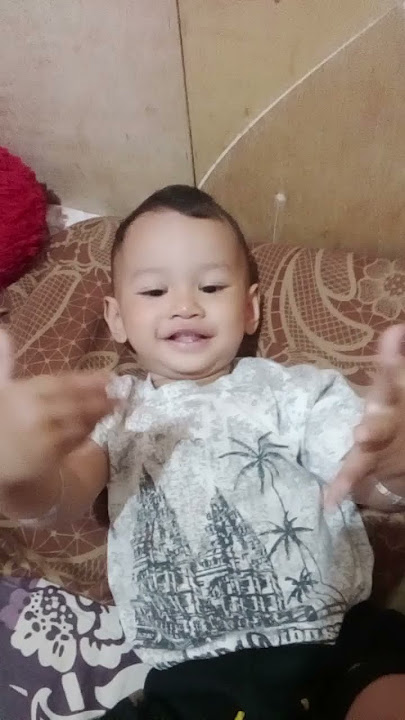 Anak 1 tahun aktif banget bund #babyshark #nurseryrhymes