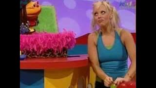 Hi-5 Kellie's Balloon Experiment