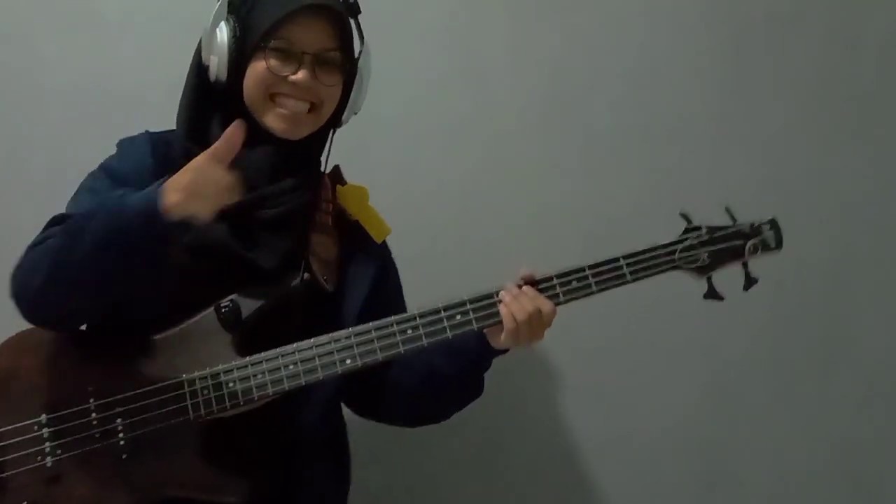 Men I Trust - Lauren (Bass Cover with Tabs)