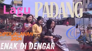 DI JALAN YANG CANTIK NAN INDAH MENDENGAR KAN LAGU MINANG 1 JAM FULL TERASA NYAMAN DI TELINGA.