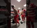 Danke, Derrick, für diese Kabinen-Bilder! 😂🕺🏻🕺🏾🕺🏼🕺🏼 #FCUnion #FCUBMG # Bundesliga