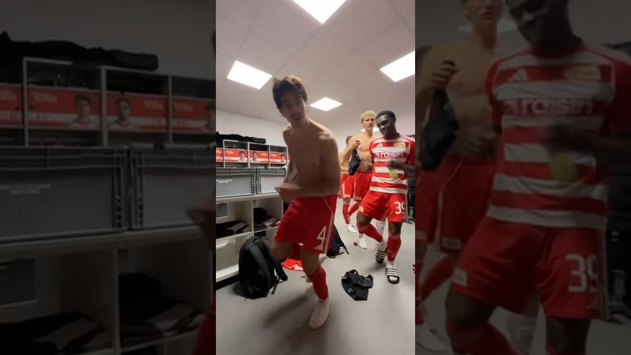 Danke, Derrick, für diese Kabinen-Bilder! 😂🕺🏻🕺🏾🕺🏼🕺🏼 