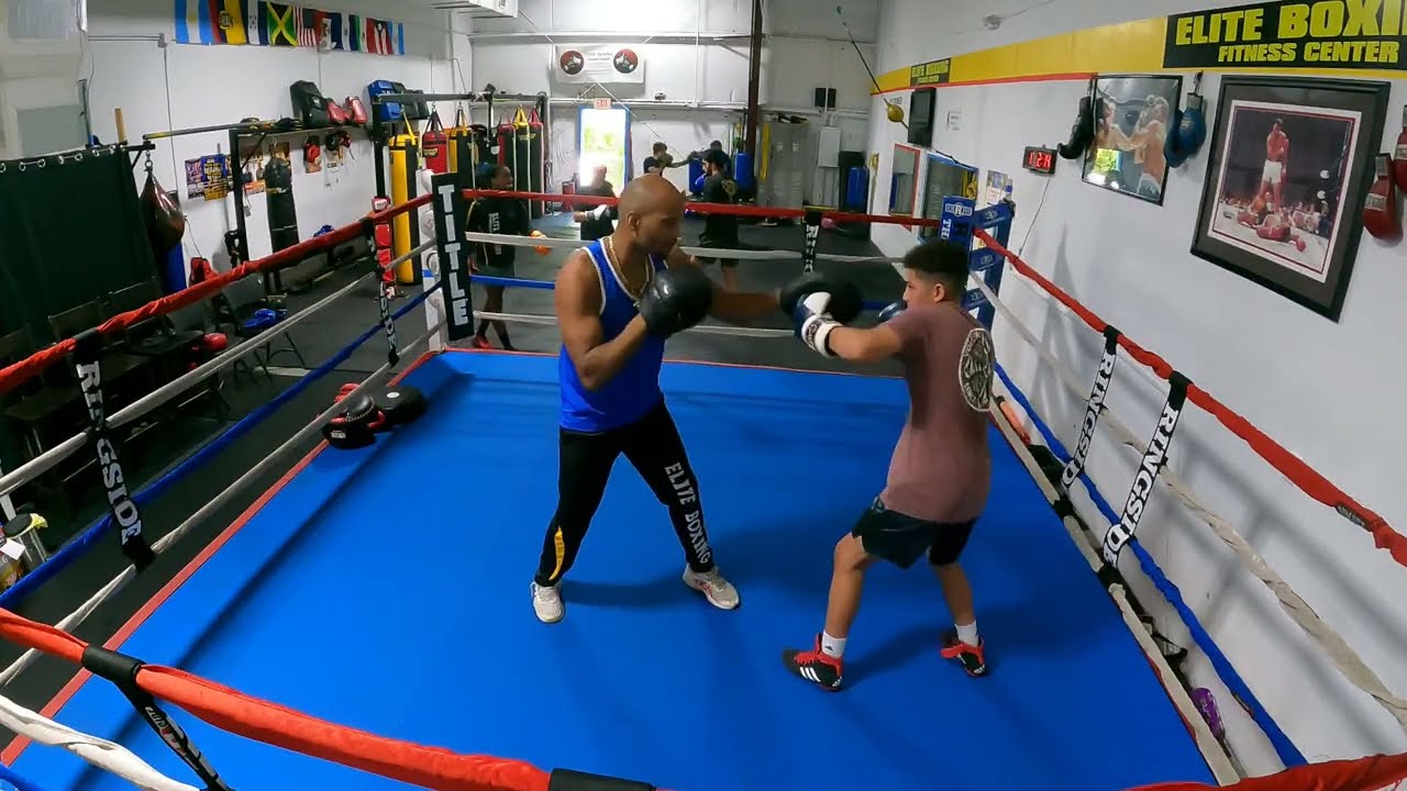 MITT WORK SESSION WITH COACH DORIAN Elite Boxing Fitness Center