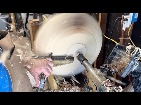 Lloyd Moyer Plots and Roughs a Bowl Blank