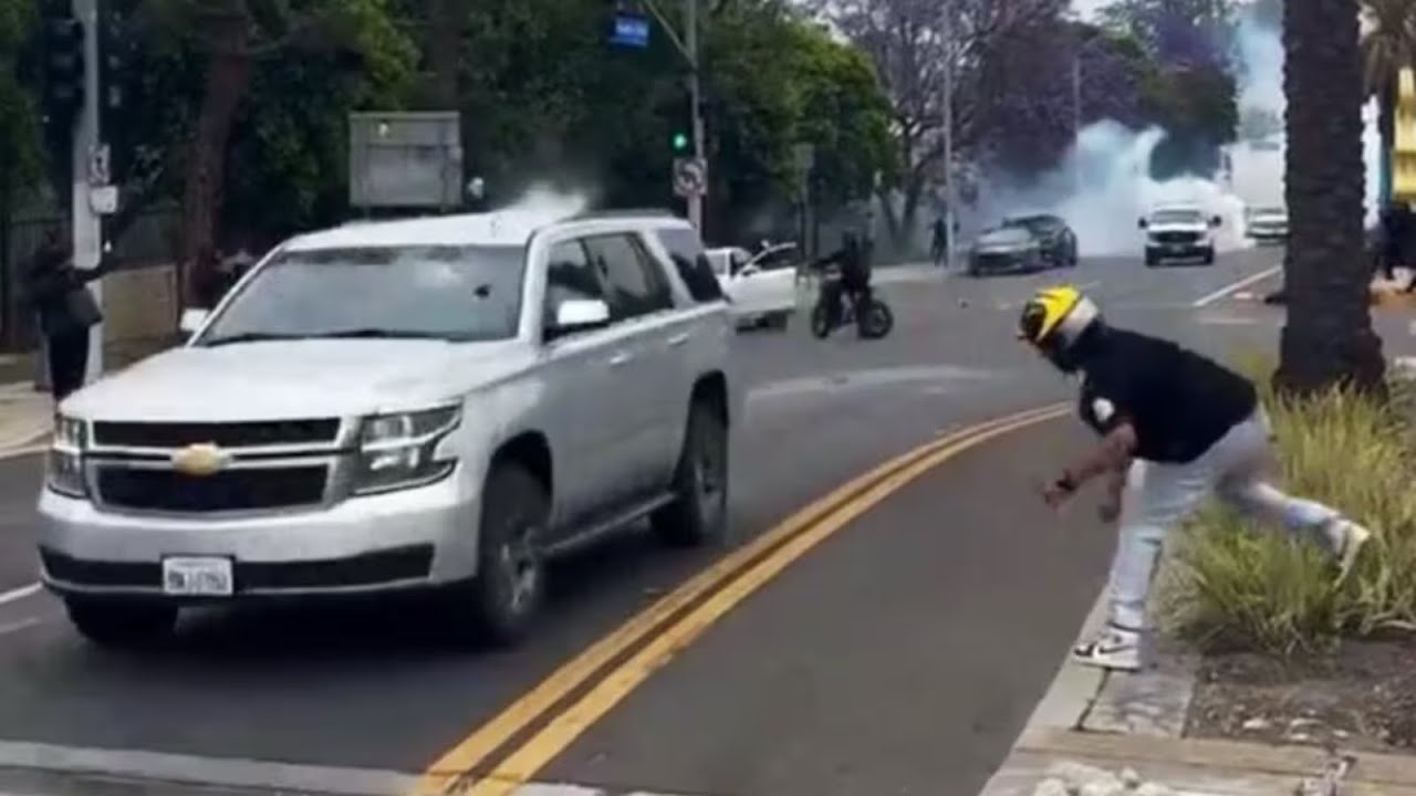 Obama Scandal on Russia Hoax, Immigration Judges Fired, Rock Thrower Got Arrested for Attacking ICE